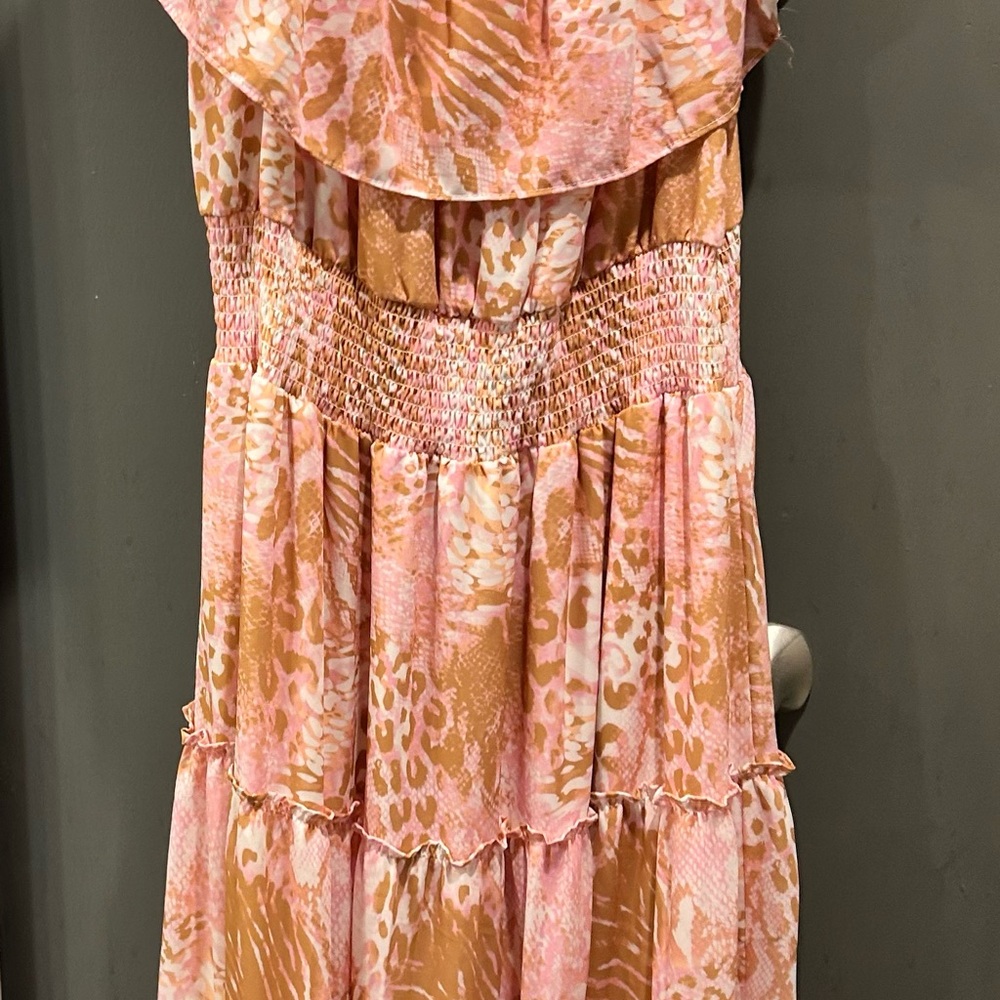 Pink and animal print dress perfect for thanksgiving